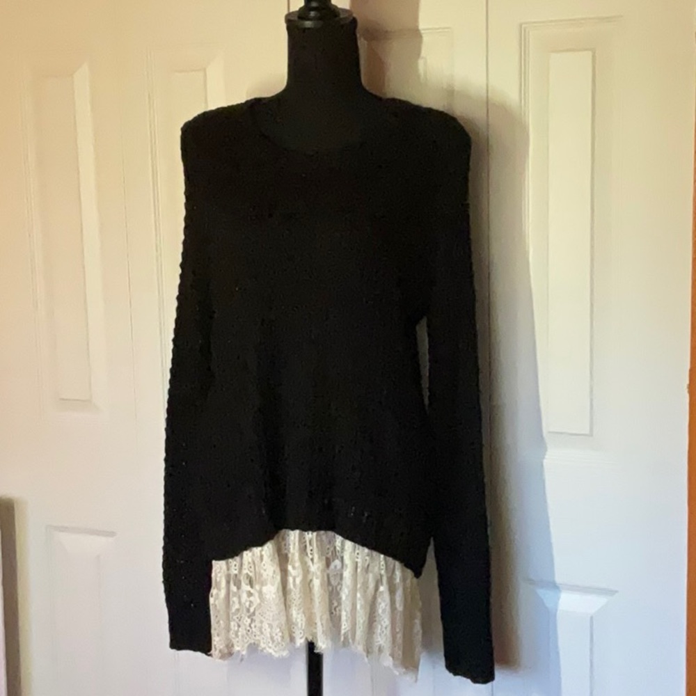 Xhilaration Loose Weave Ruffled Sweater, Size XL.
